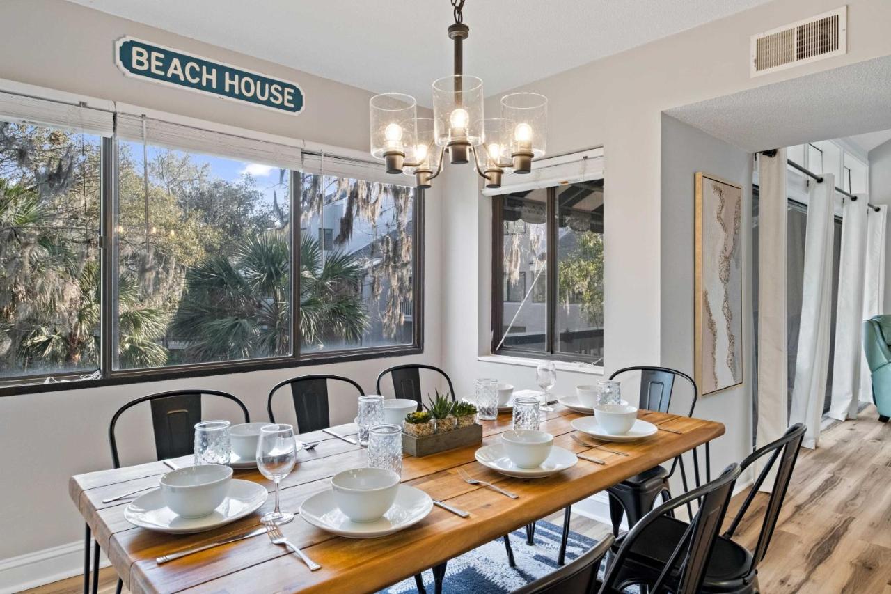 Coastal Oasis With Pool - Walk To Coligny Beach Park Hilton Head Island Exterior foto